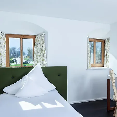 Schopper Inn